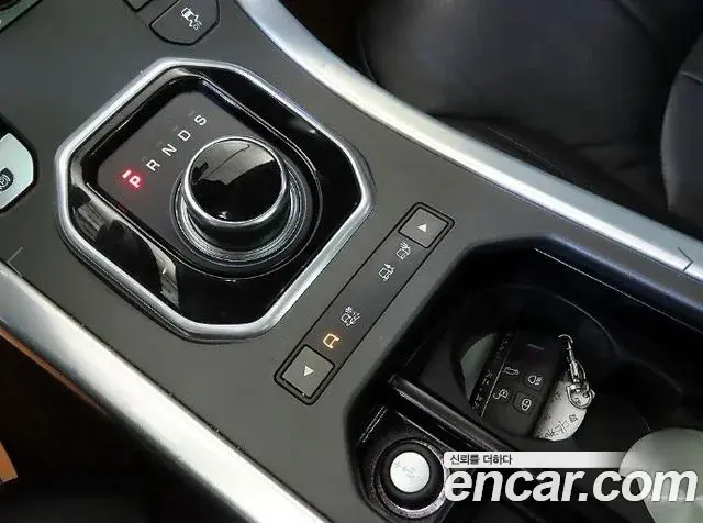 Land Rover Range Rover Evoque 2019 — ფოტო 2/20