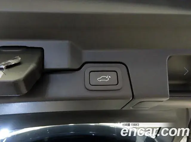 Land Rover Range Rover Evoque 2019 — ფოტო 13/20