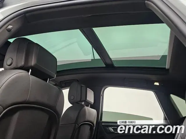 Porsche Macan 2021 — Photo 14/20