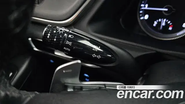 Hyundai Sonata Hybrid 2021 — Şəkil 8/20