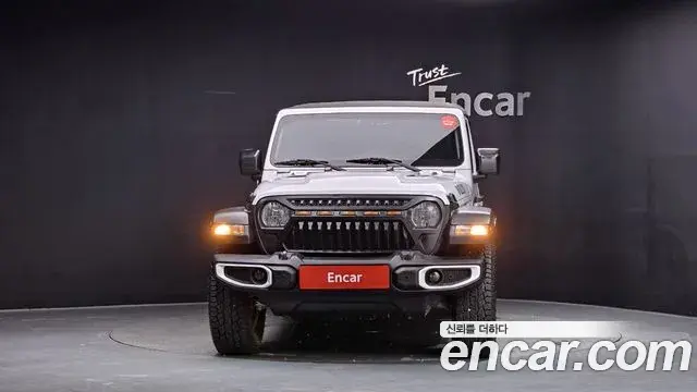 Jeep Wrangler 2020 — ფოტო 17/30
