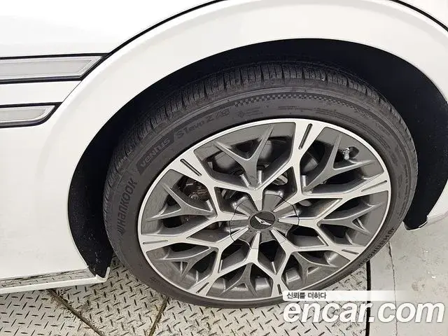 Genesis G90 2023 — Şəkil 20/20