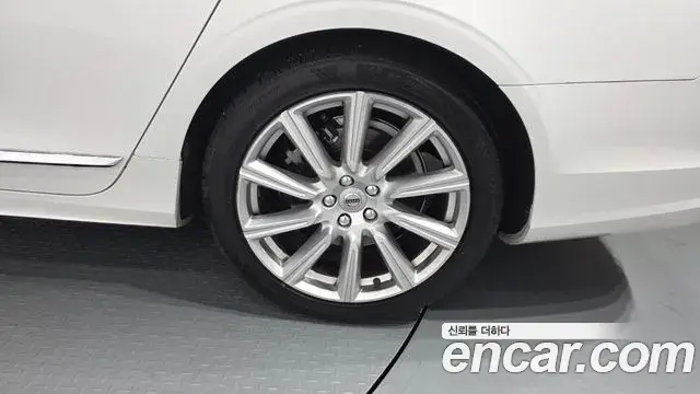 Volvo S90 2019 — ფოტო 17/34