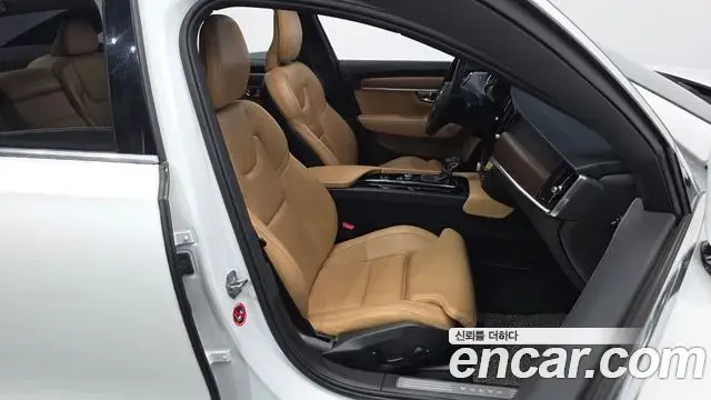 Volvo S90 2019 — ფოტო 30/34