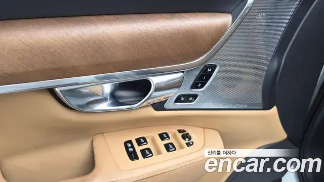 Volvo S90 2019 — ფოტო 32/34