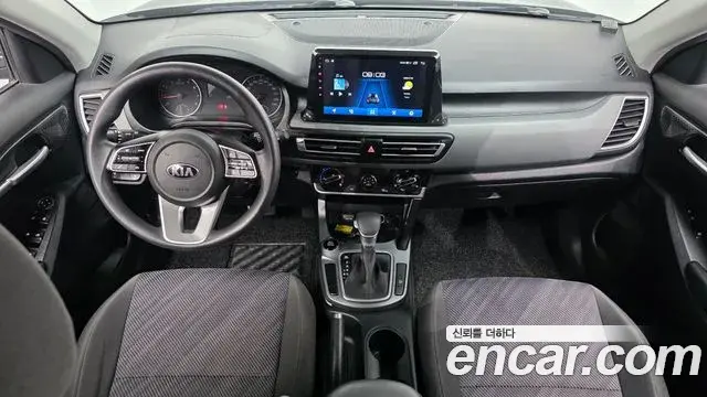 Kia Seltos 2020 — ფოტო 13/20