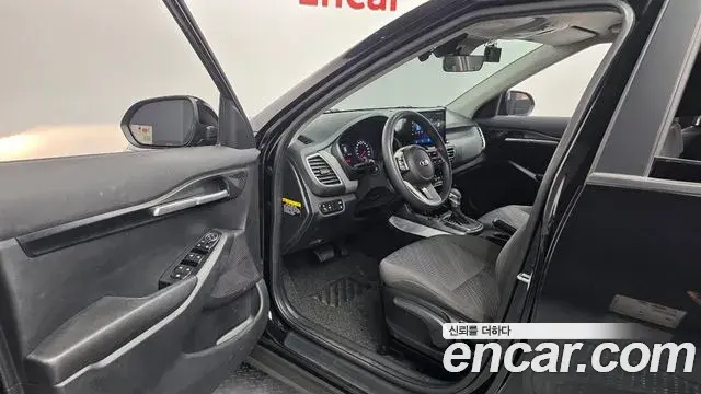 Kia Seltos 2020 — ფოტო 7/20