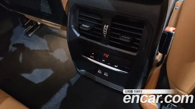 BMW 3 Series 2023 — ფოტო 4/35