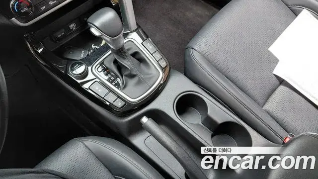 Kia Seltos 2022 — ფოტო 22/34