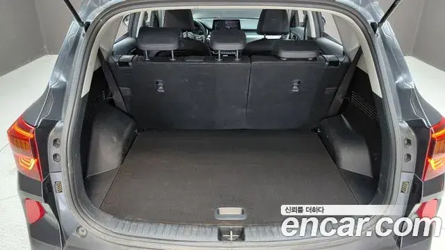 Kia Seltos 2022 — ფოტო 24/34