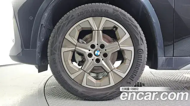 BMW X1 2023 — Şəkil 12/20