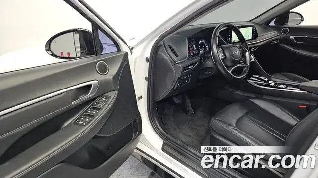 Hyundai Sonata 2022 — Фото 10/20