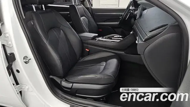 Hyundai Sonata Hybrid 2022 — Şəkil 28/30