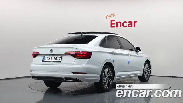 Volkswagen Jetta 2021 — Şəkil 19/31