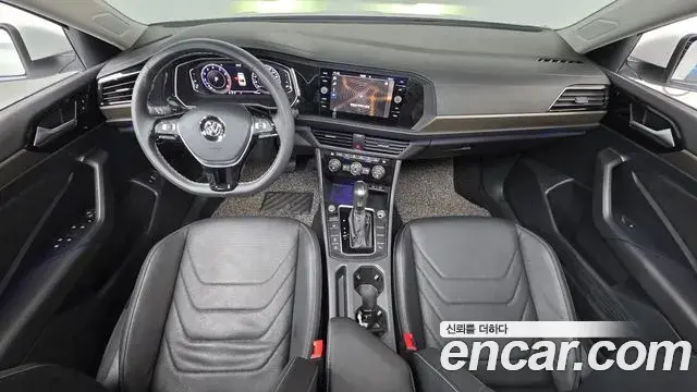 Volkswagen Jetta 2021 — Şəkil 16/31