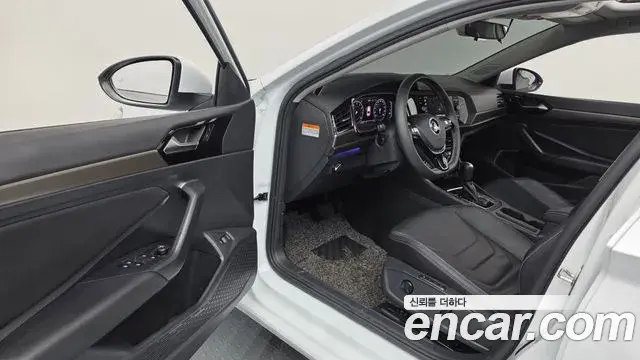 Volkswagen Jetta 2021 — Şəkil 17/31