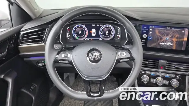 Volkswagen Jetta 2021 — Şəkil 10/31