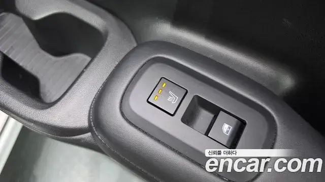 Hyundai Santa Fe 2024 — Şəkil 10/30
