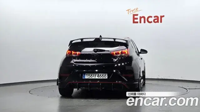 Hyundai Veloster 2019 — ფოტო 18/30
