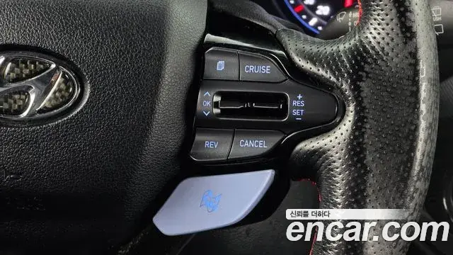 Hyundai Veloster 2019 — ფოტო 15/30