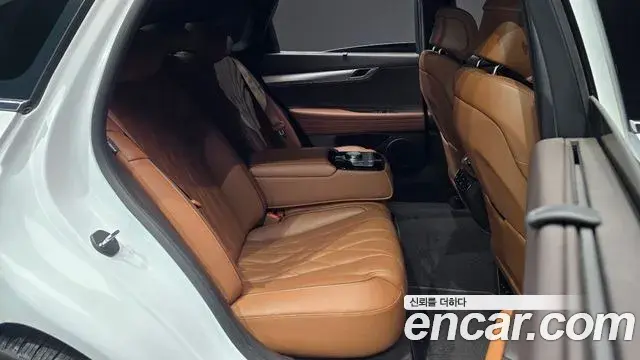 Genesis G80 2023 — Photo 5/31