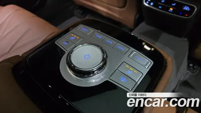 Genesis G80 2023 — Photo 23/31