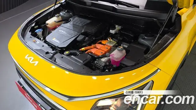 Kia Niro 2022 — ფოტო 14/20