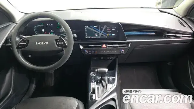 Kia Niro 2022 — ფოტო 3/20