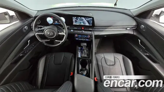 Hyundai The New Avante Hybrid 2022 — Photo 6/31