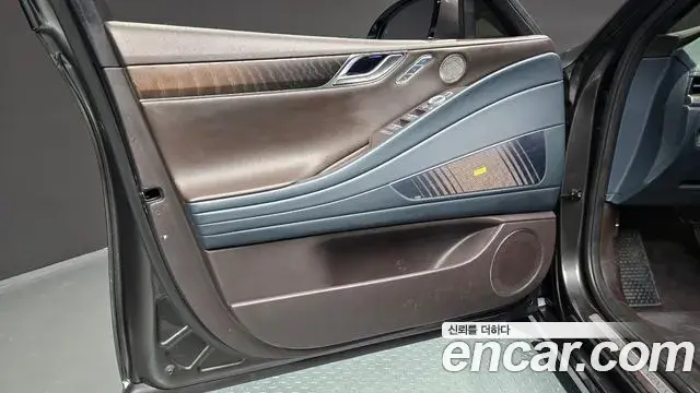 Genesis G80 2022 — ფოტო 32/32