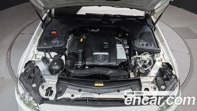 Mercedes-Benz E-Class 2018 — Фото 6/20