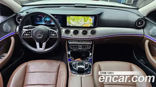 Mercedes-Benz E-Class 2018 — Фото 7/20