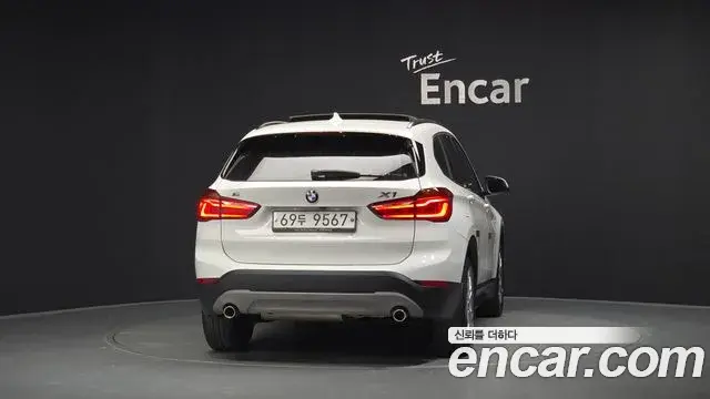 BMW X1 2018 — Фото 4/20