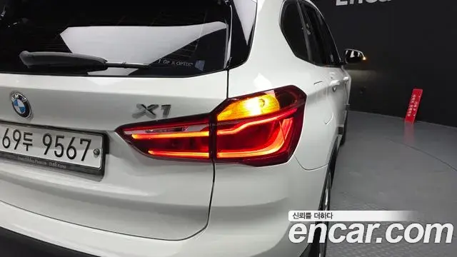BMW X1 2018 — Photo 25/34
