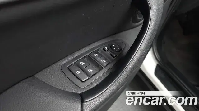 BMW X1 2018 — Photo 6/34