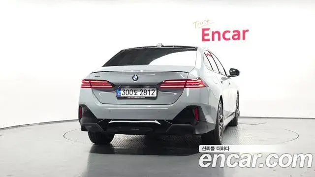BMW 5 Series 2025 — ფოტო 14/20