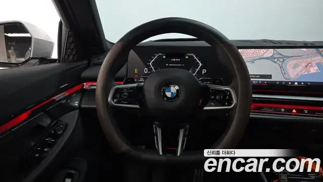 BMW 5 Series 2025 — ფოტო 8/20