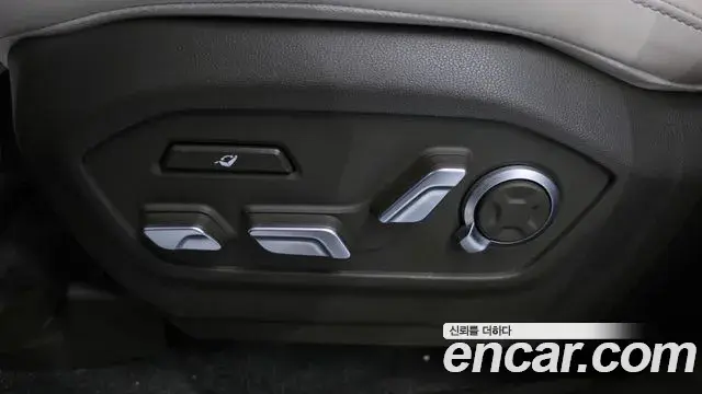 Hyundai Santa Fe 2024 — Şəkil 8/39