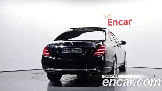 Mercedes-Benz S-Class 2018 — Şəkil 24/37