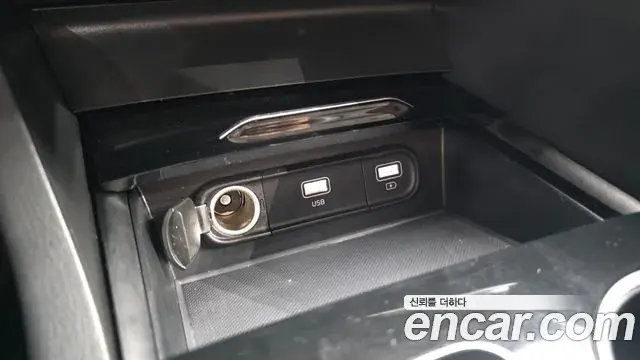 Kia K5 2021 — Photo 10/37