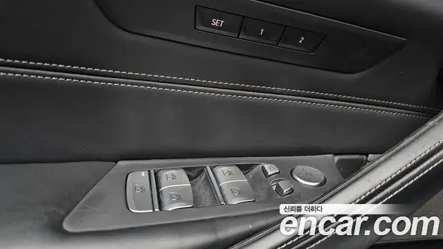 BMW 5 Series 2020 — ფოტო 20/33