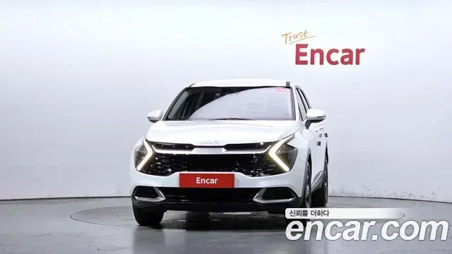 Kia Sportage 2023 — ფოტო 22/31