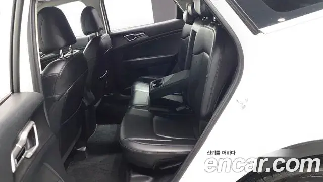 Kia Sportage 2023 — ფოტო 3/31