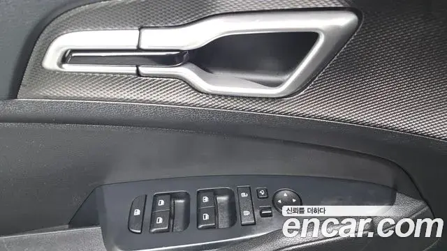 Kia Sportage 2023 — ფოტო 9/31