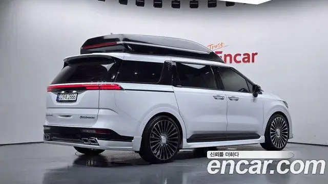 Kia Carnival 2021 — Фото 2/20