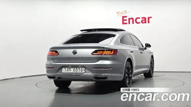 Volkswagen Arteon 2019 — Фото 4/20