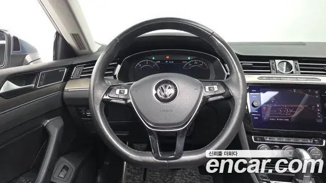 Volkswagen Arteon 2019 — Фото 13/20