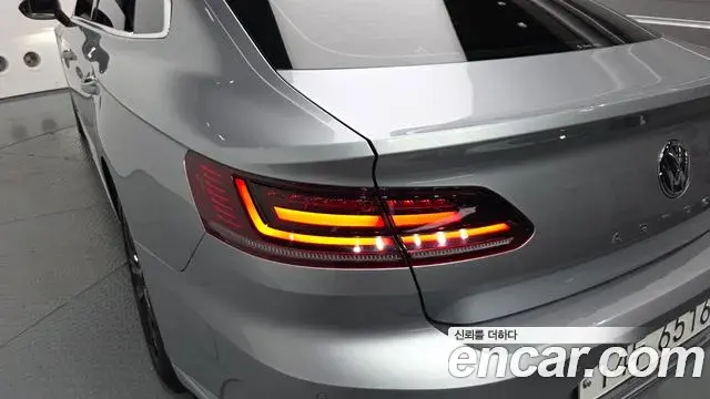 Volkswagen Arteon 2019 — Şəkil 24/42