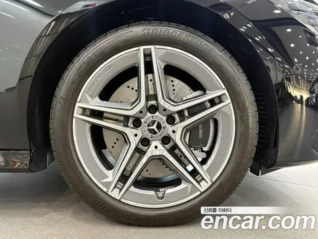 Mercedes-Benz CLA-Class 2025 — Фото 6/18