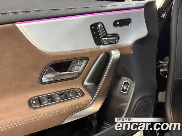 Mercedes-Benz CLA-Class 2025 — Фото 11/18